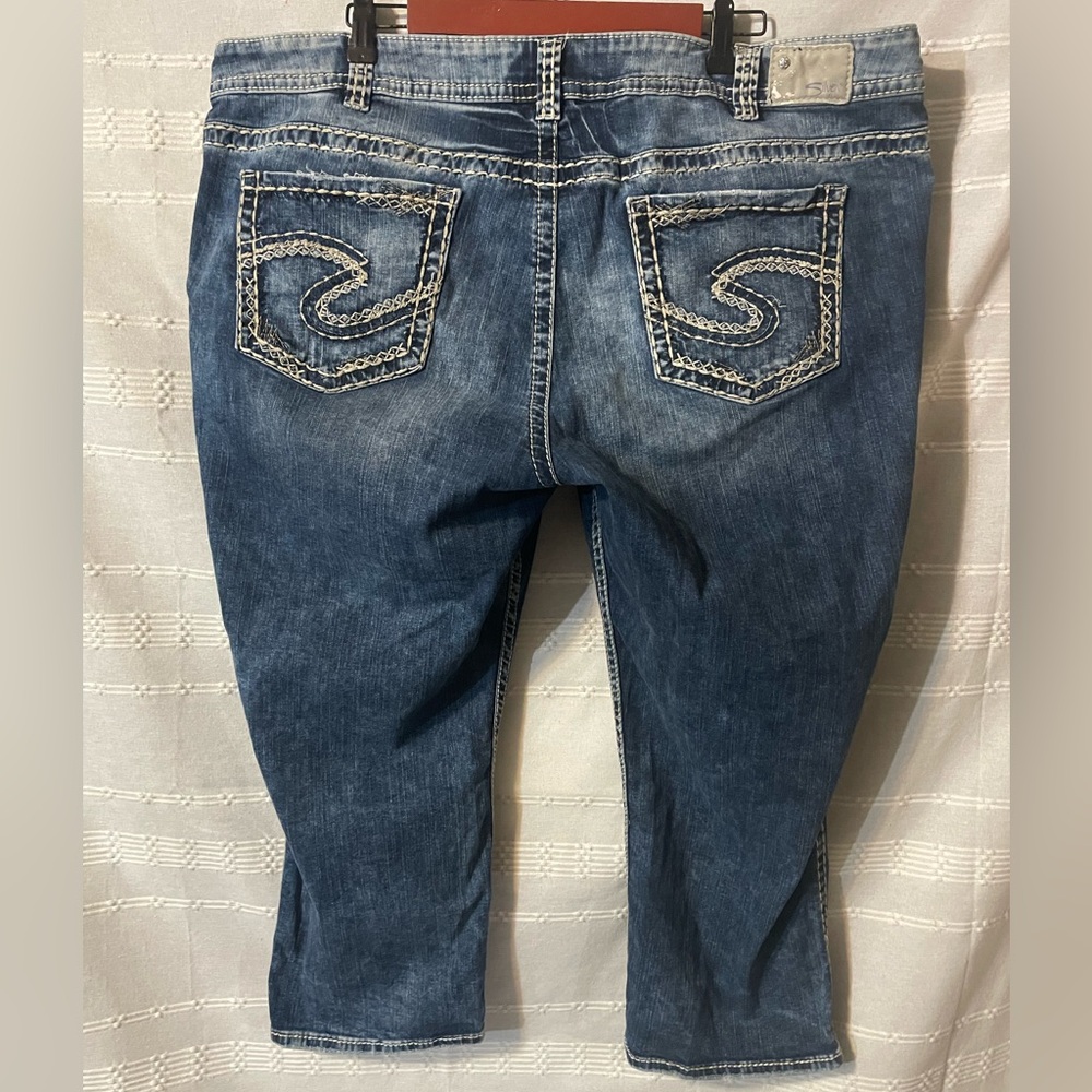 Silver Suki Mid Capri Jean